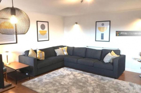 Waterfront Living in Leith with Free Parking!